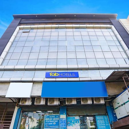 Fabhotel Heritage Villa Kanpur Bagian luar foto