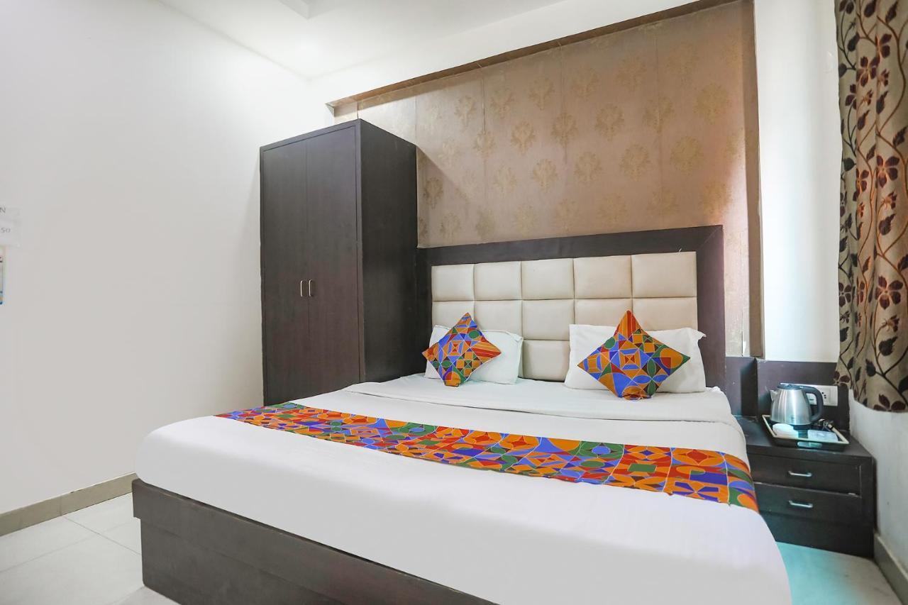 Fabhotel Heritage Villa Kanpur Bagian luar foto