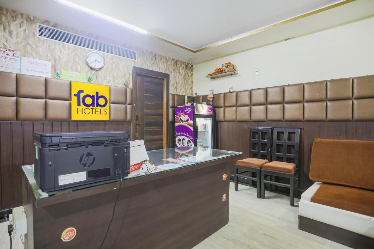 Fabhotel Heritage Villa Kanpur Bagian luar foto