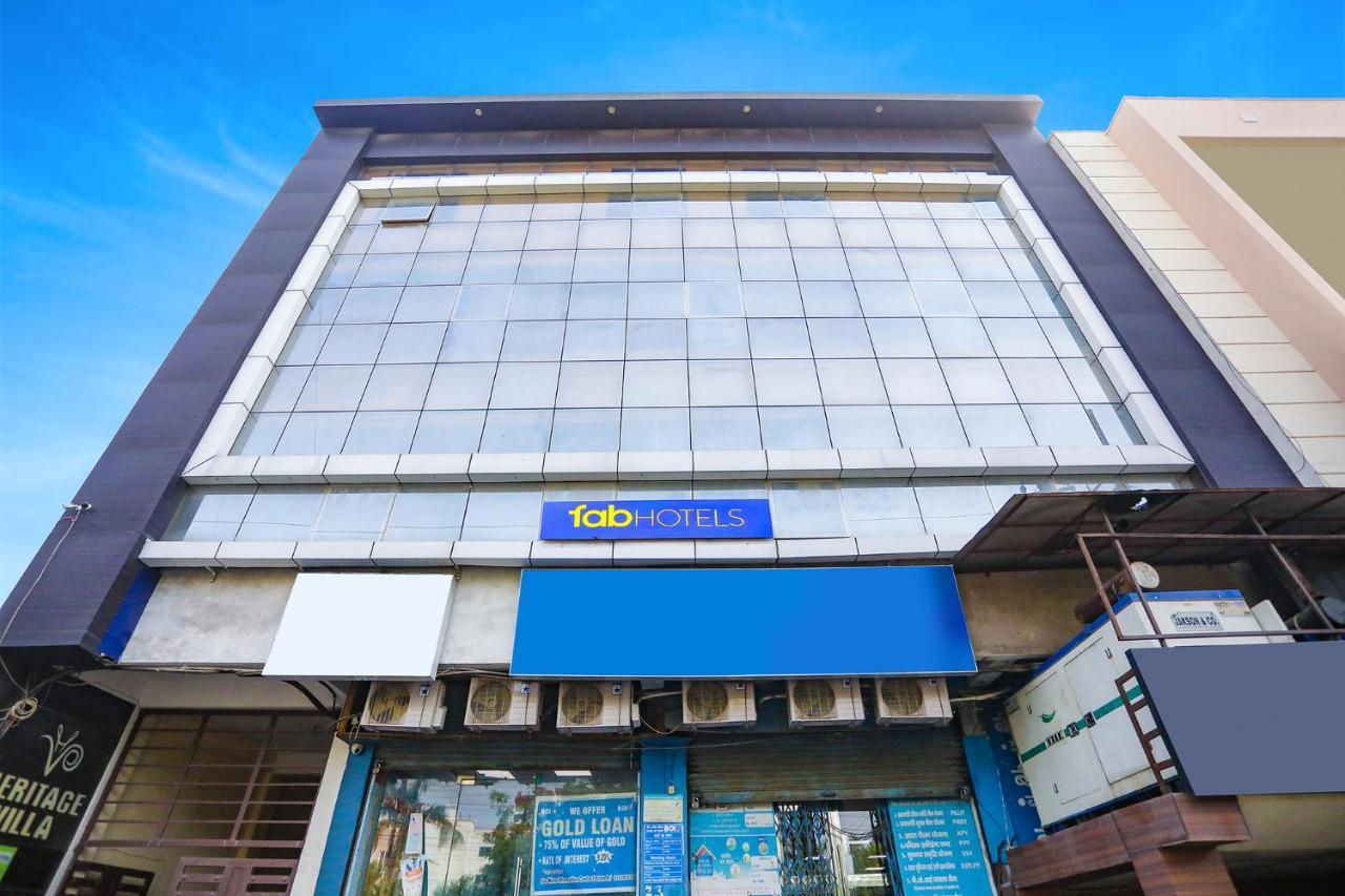 Fabhotel Heritage Villa Kanpur Bagian luar foto